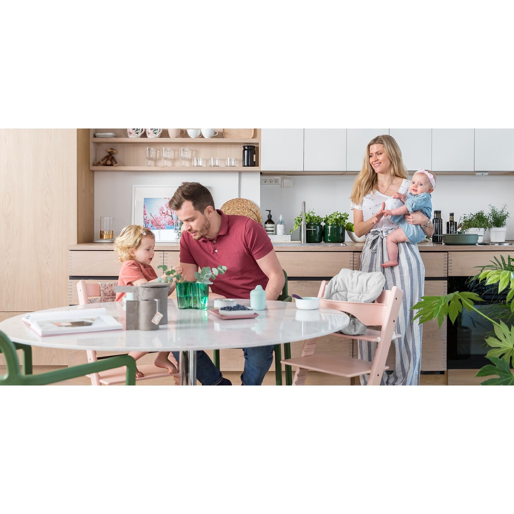 Stokke pink high chair hot sale