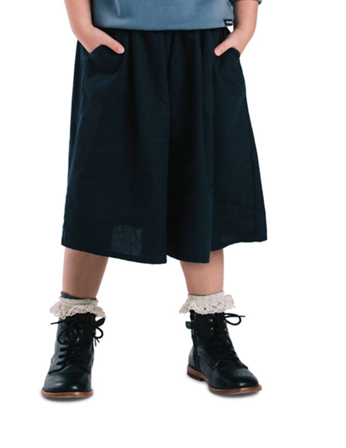 A line linen skirt – Turn Black