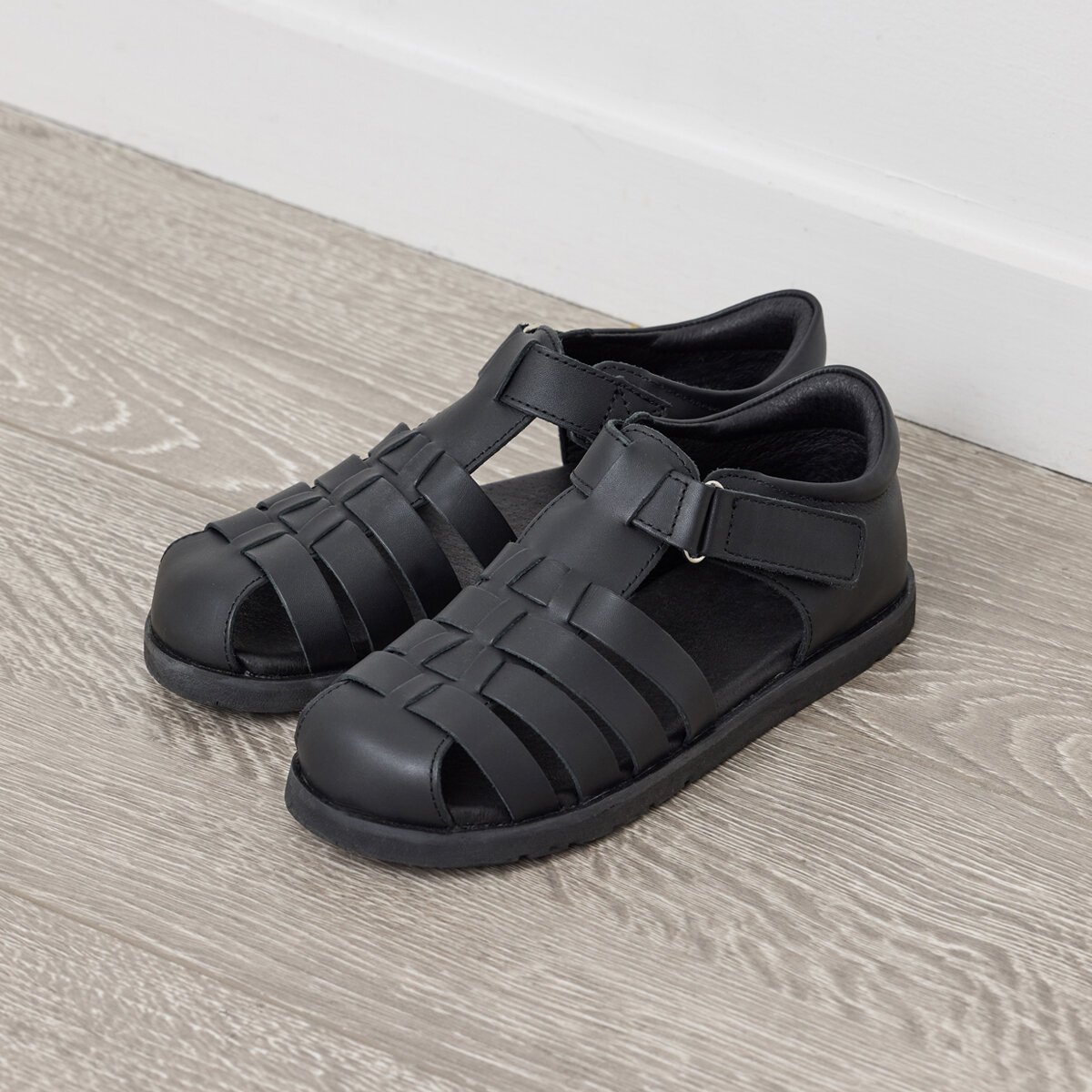 Men's Sandals Online - Williams Shoes